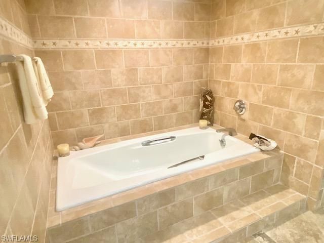 5260 S Landings Dr, Unit 1005, Fort Myers, FL 33919 Photo