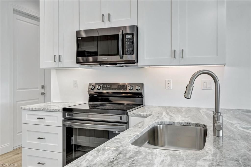 3551 Heron Landing Cir, Saint James City, FL 33956 Photo