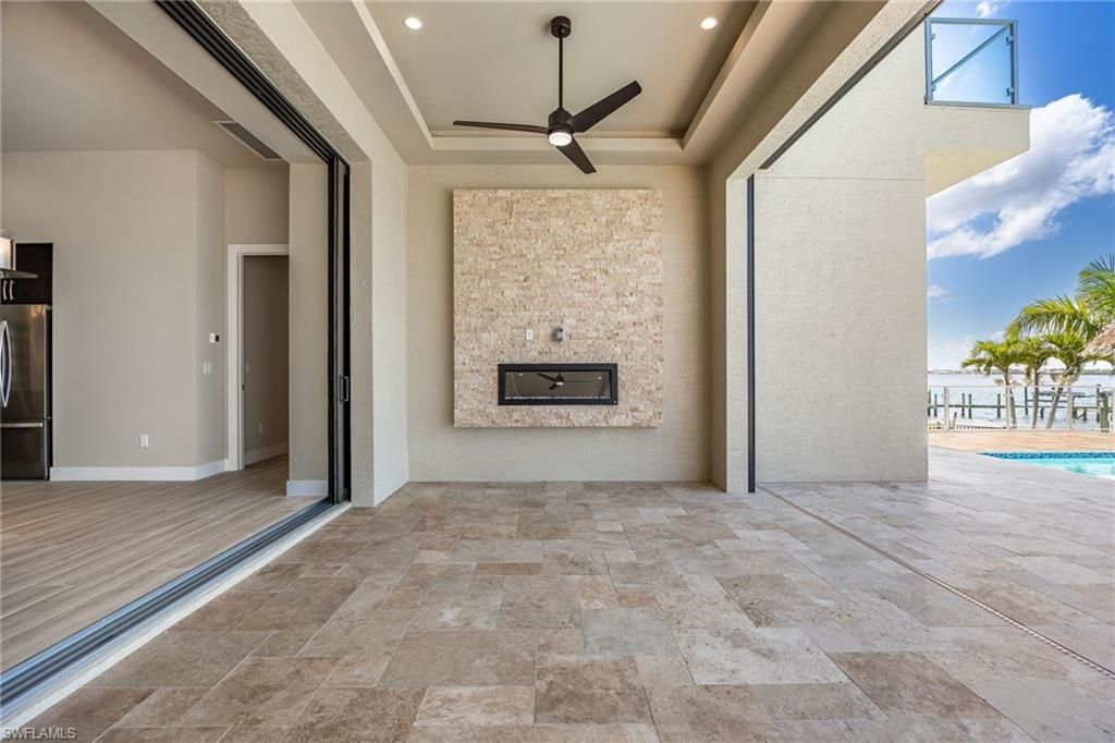 1024 Dolphin Dr, Cape Coral, FL 33904 Photo