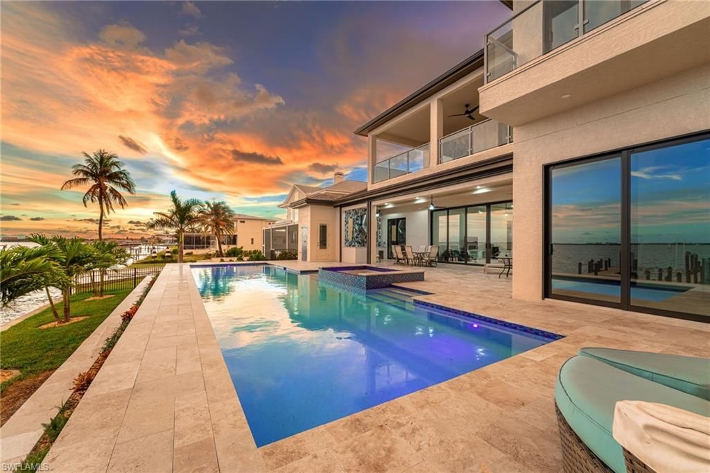 1024 Dolphin Dr, Cape Coral, FL 33904 Photo