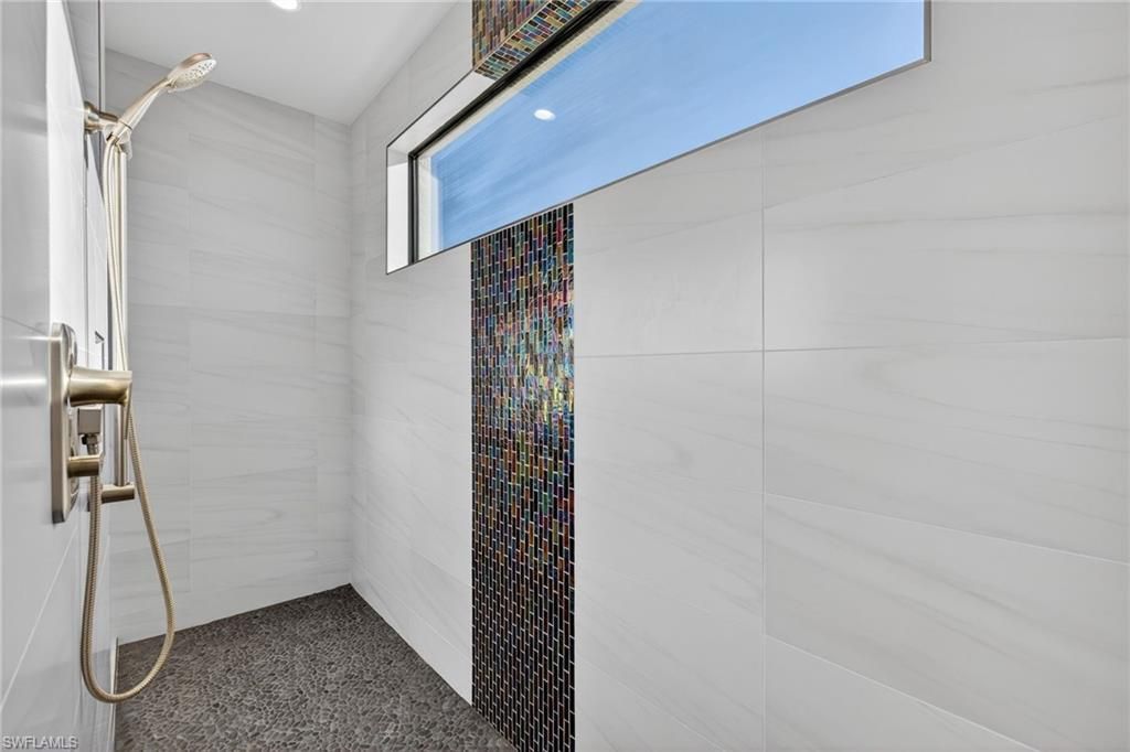 1024 Dolphin Dr, Cape Coral, FL 33904 Photo