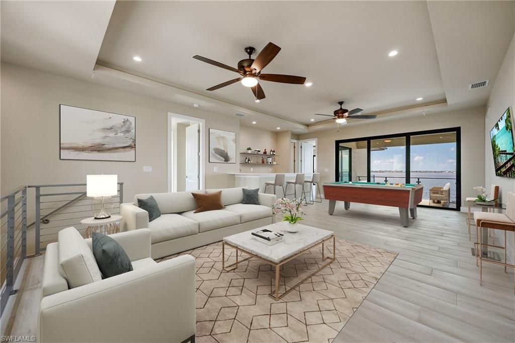 1024 Dolphin Dr, Cape Coral, FL 33904 Photo