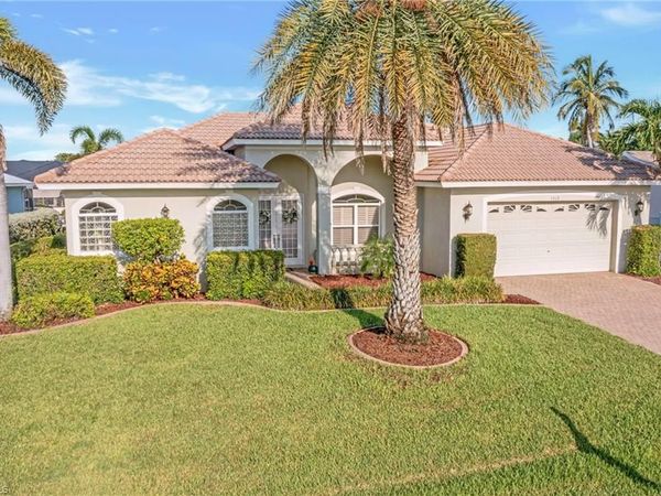 5212 SW 8th CT, CAPE CORAL, FL 33914