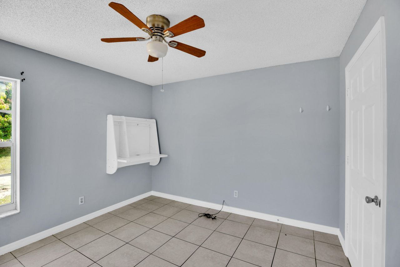 706 Wisteria Avenue, Fort Pierce, FL 34982 Photo