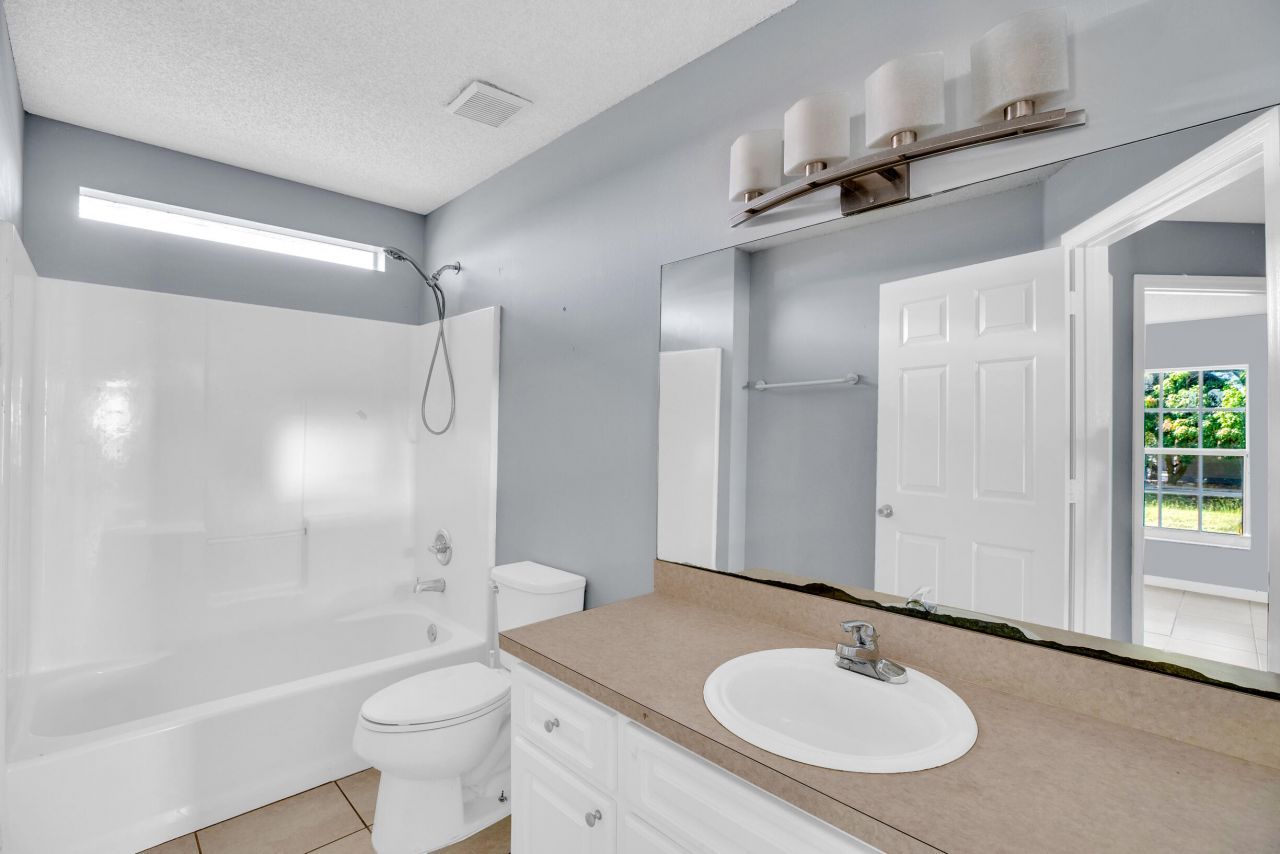 706 Wisteria Avenue, Fort Pierce, FL 34982 Photo