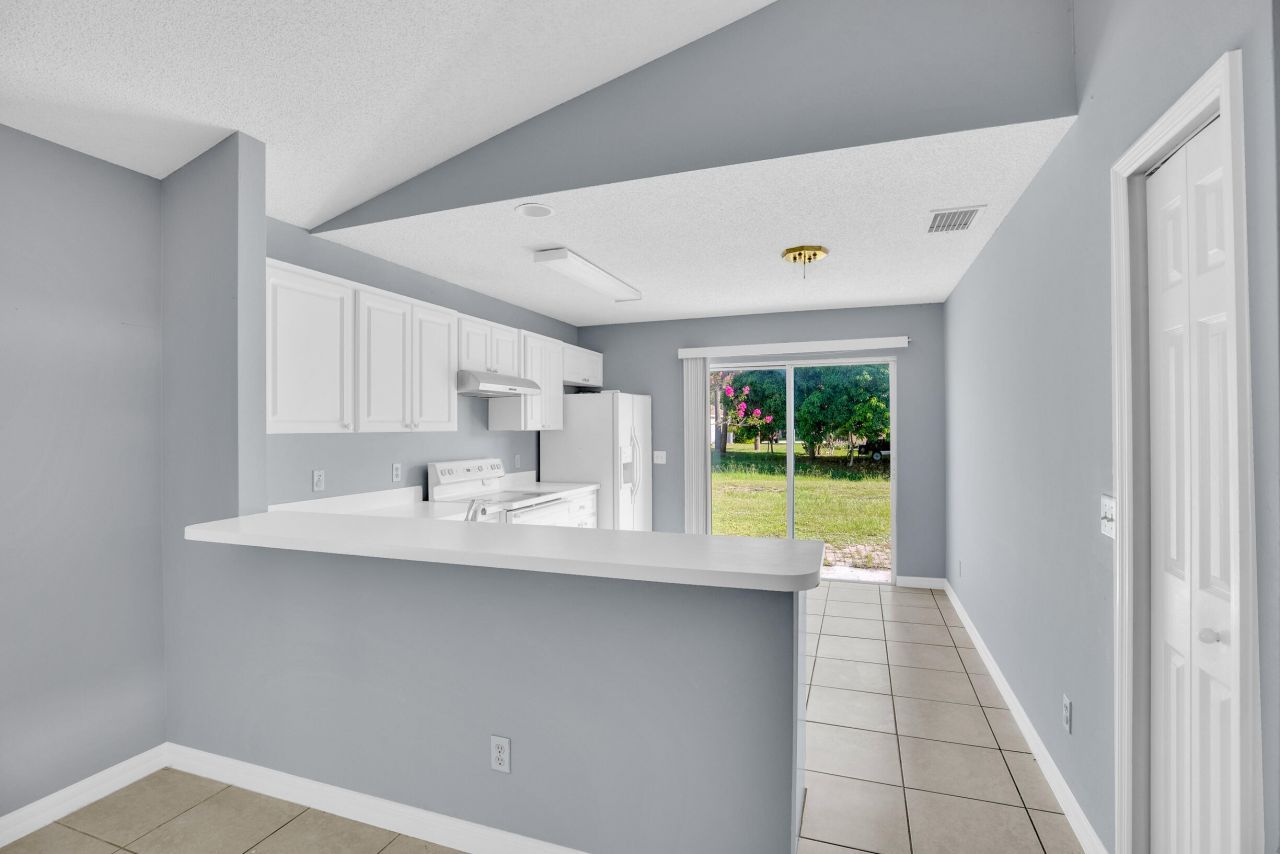 706 Wisteria Avenue, Fort Pierce, FL 34982 Photo