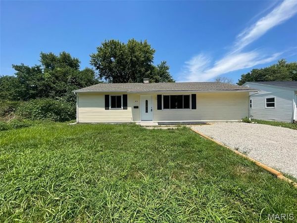 49 Saint Gregory Drive, Cahokia, IL 62206