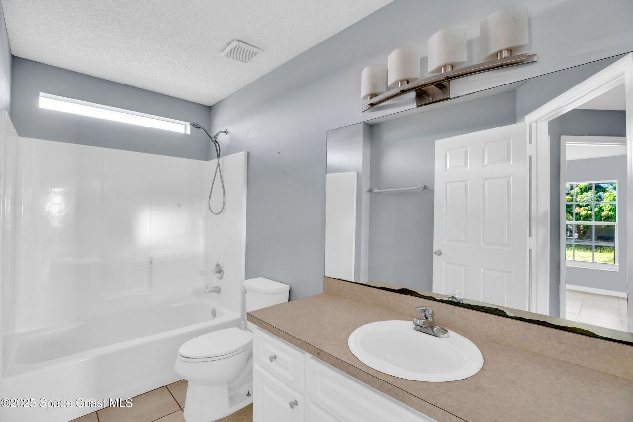 706 Wisteria Avenue, Fort Pierce, FL 34982 Photo