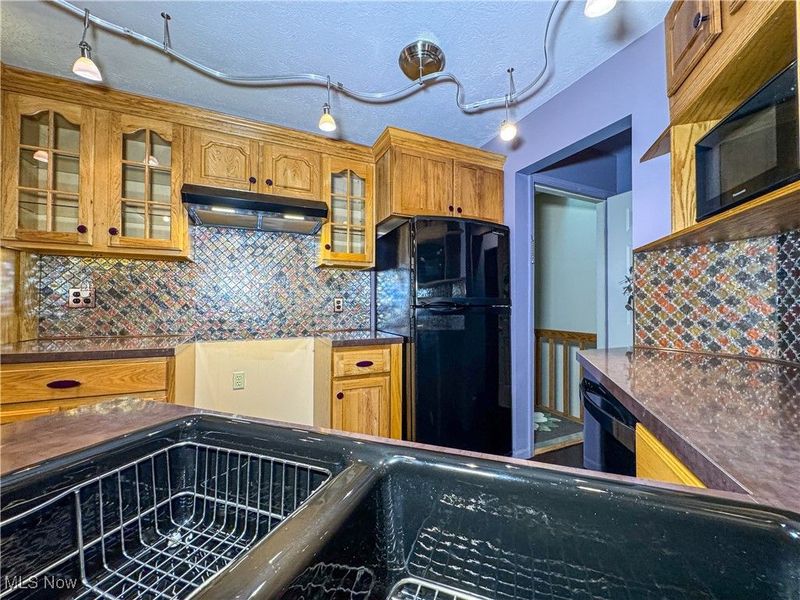 3811 Northwoods Court NE, Warren, OH 44483 Photo 13