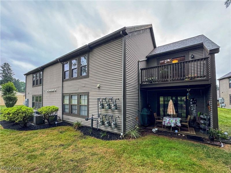 3811 Northwoods Court NE, Warren, OH 44483 Photo 2