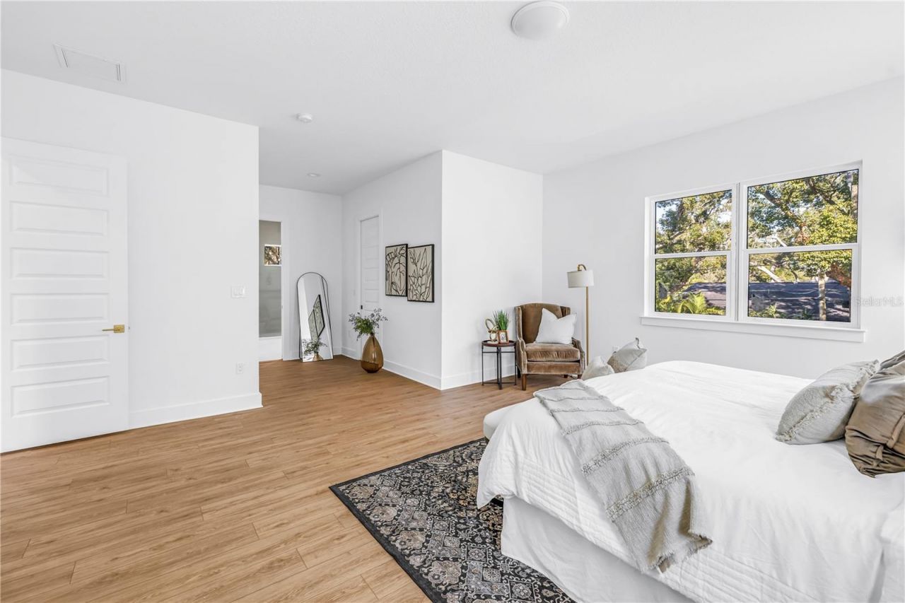 1025 42nd Avenue N, Saint Petersburg, FL 33703 Photo