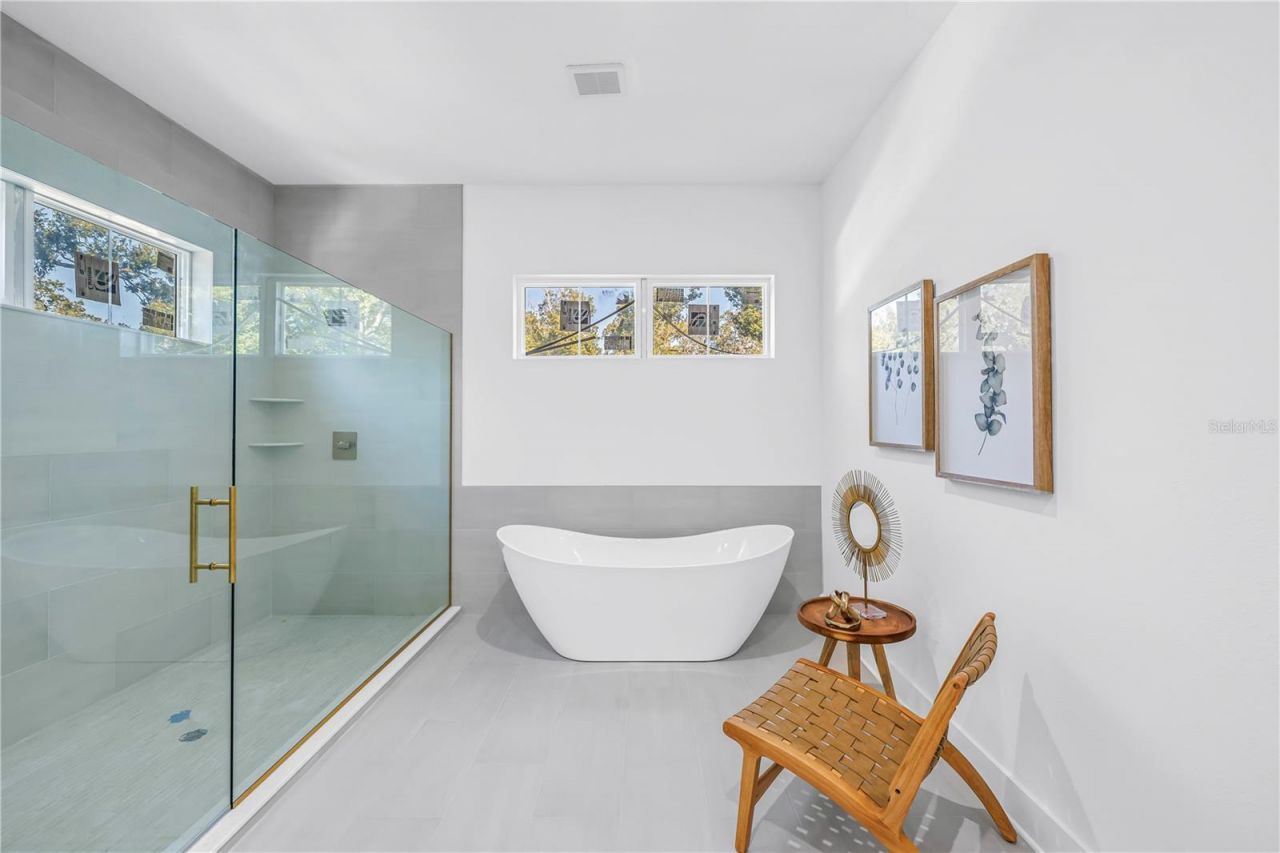 1025 42nd Avenue N, Saint Petersburg, FL 33703 Photo