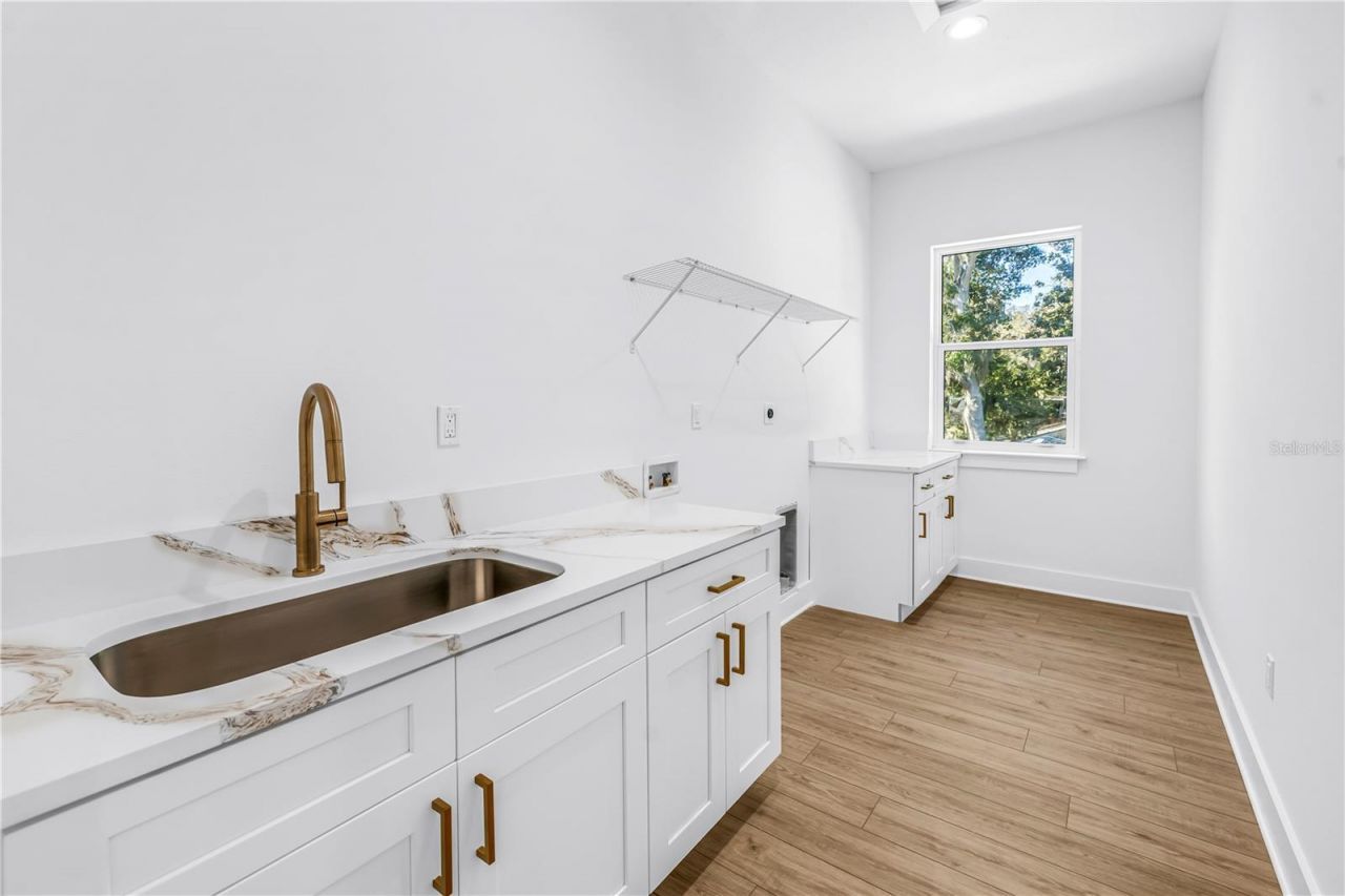 1025 42nd Avenue N, Saint Petersburg, FL 33703 Photo