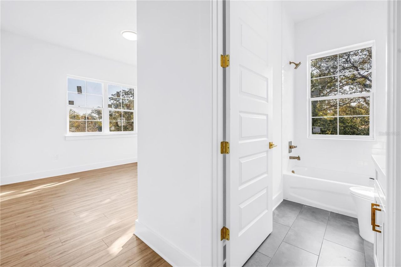 1025 42nd Avenue N, Saint Petersburg, FL 33703 Photo