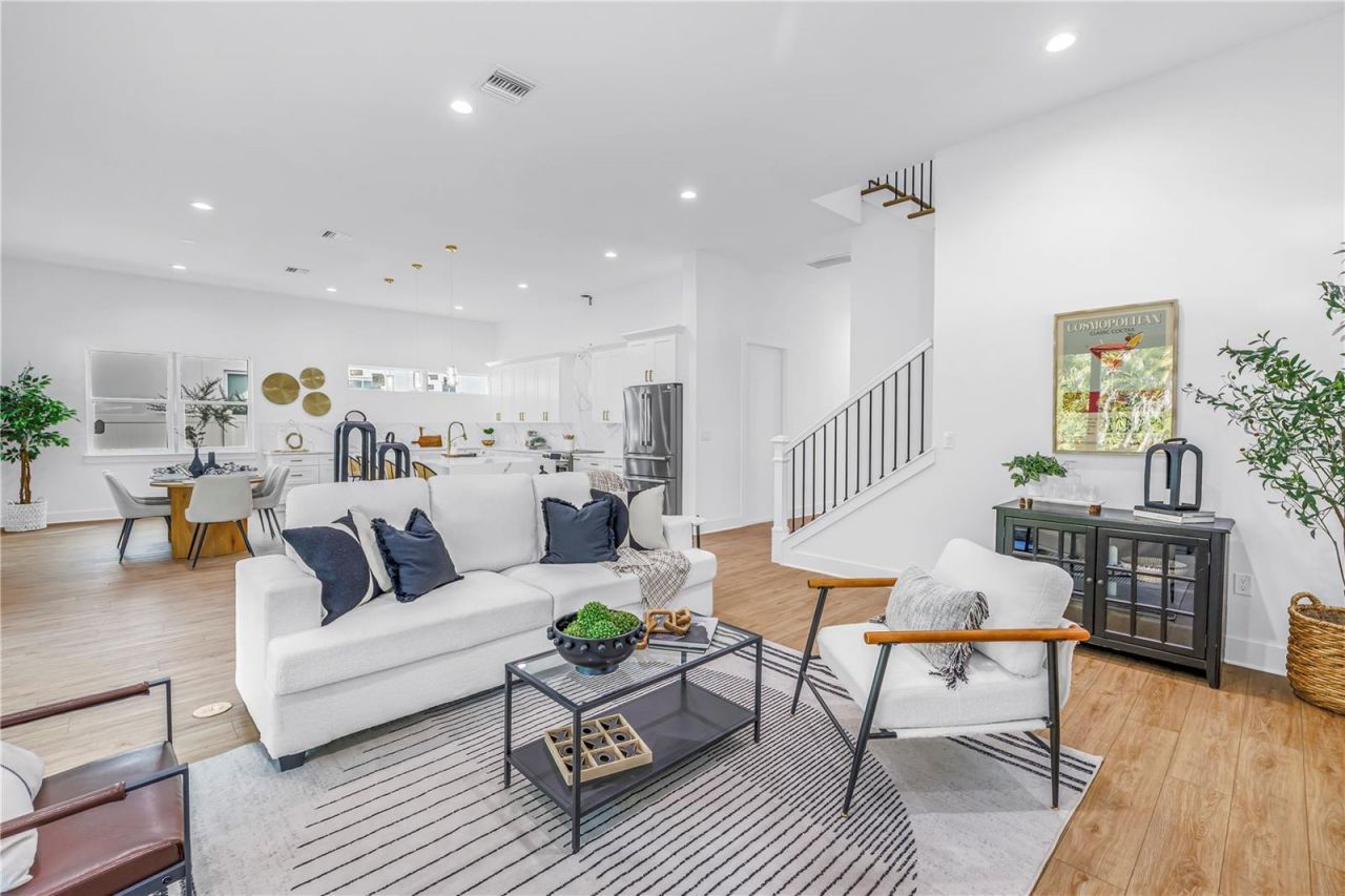 1025 42nd Avenue N, Saint Petersburg, FL 33703 Photo