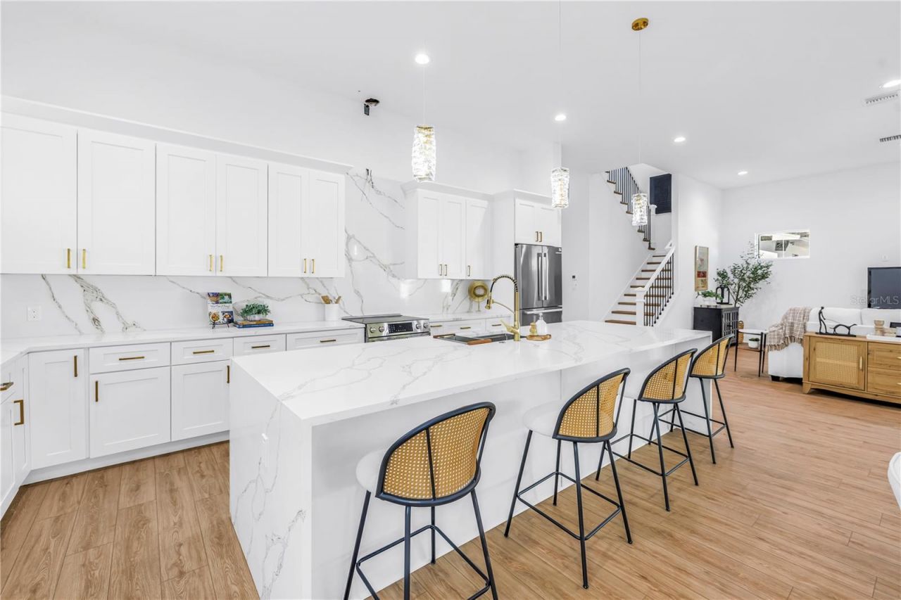 1025 42nd Avenue N, Saint Petersburg, FL 33703 Photo