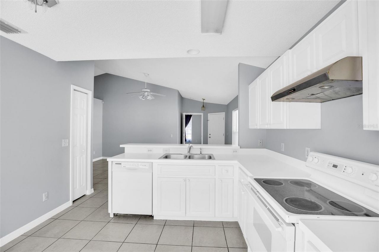 706 Wisteria Avenue, Fort Pierce, FL 34982 Photo