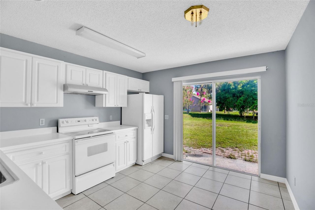 706 Wisteria Avenue, Fort Pierce, FL 34982 Photo