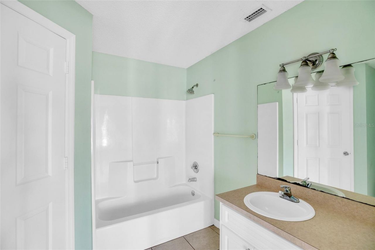 706 Wisteria Avenue, Fort Pierce, FL 34982 Photo