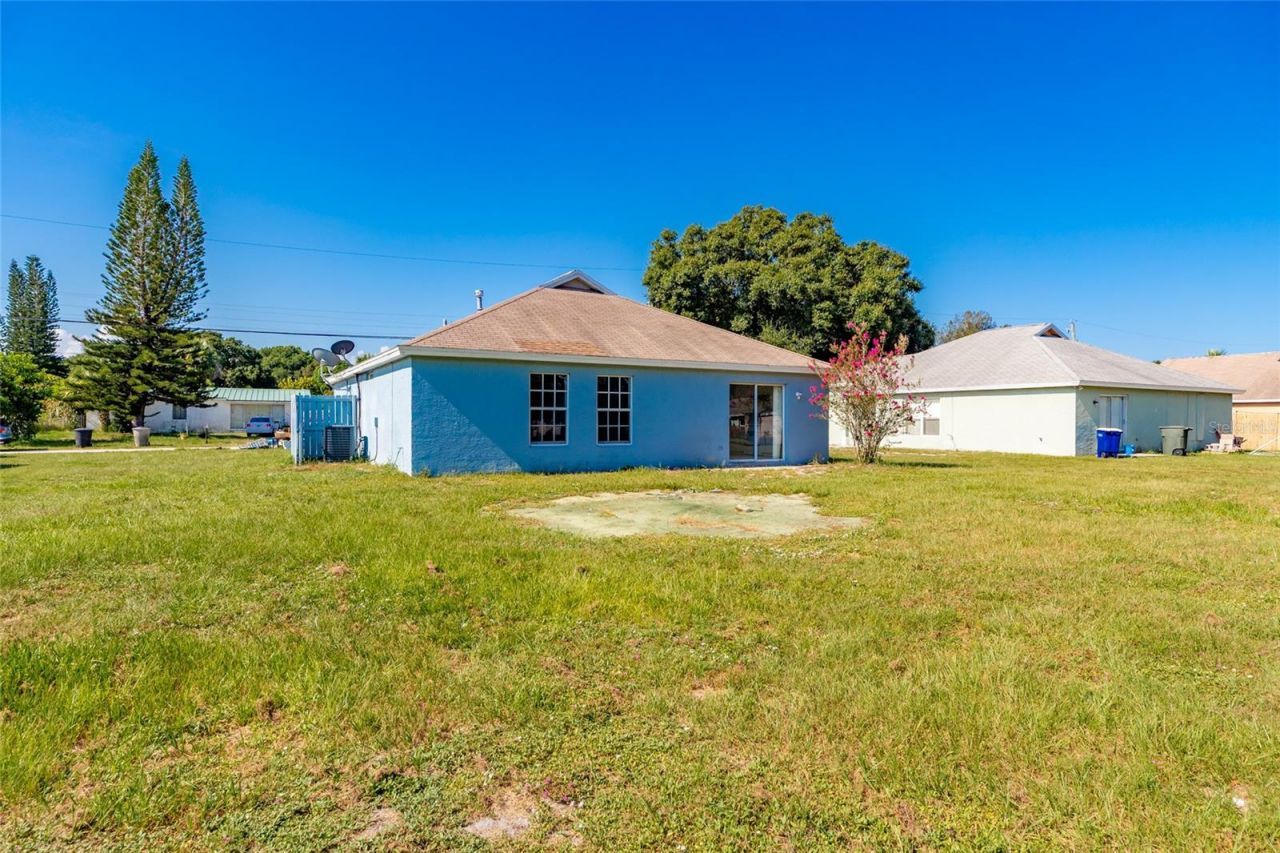 706 Wisteria Avenue, Fort Pierce, FL 34982 Photo