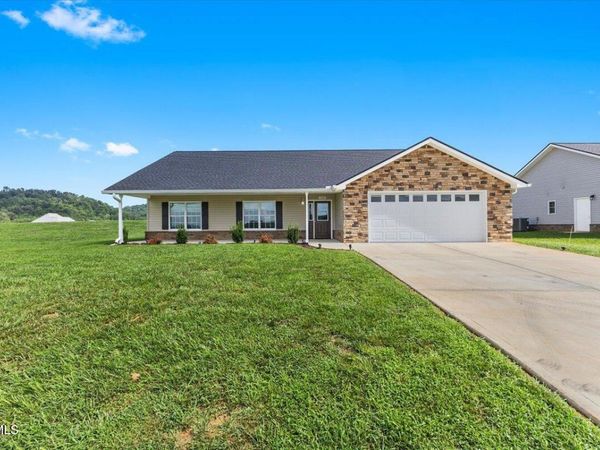 589 Pleasant Valley Road, Jonesborough, TN 37659