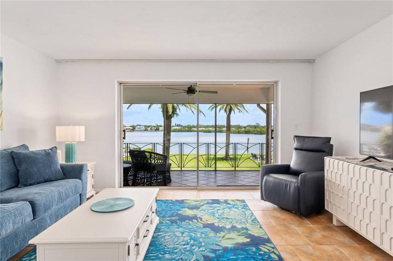 6005 Midnight Pass Road, Unit N13, Sarasota, FL 34242 Photo