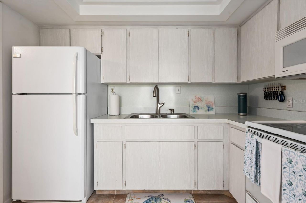 6005 Midnight Pass Road, Unit N13, Sarasota, FL 34242 Photo