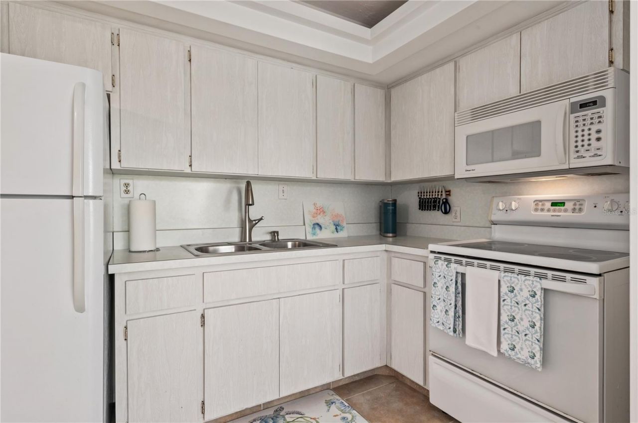6005 Midnight Pass Road, Unit N13, Sarasota, FL 34242 Photo