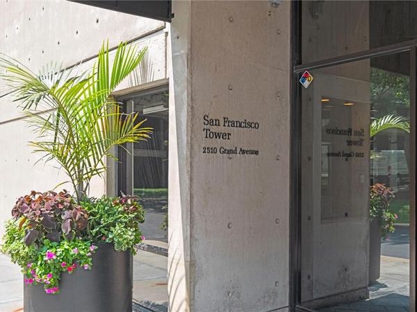 2510 Grand Boulevard, Unit 1702-03, Kansas City, MO 64108