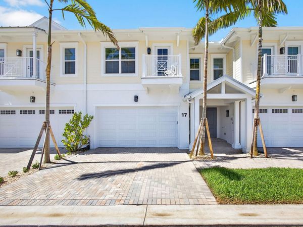 135 Water Pointe Place, Unit 24, Jupiter, FL 33477