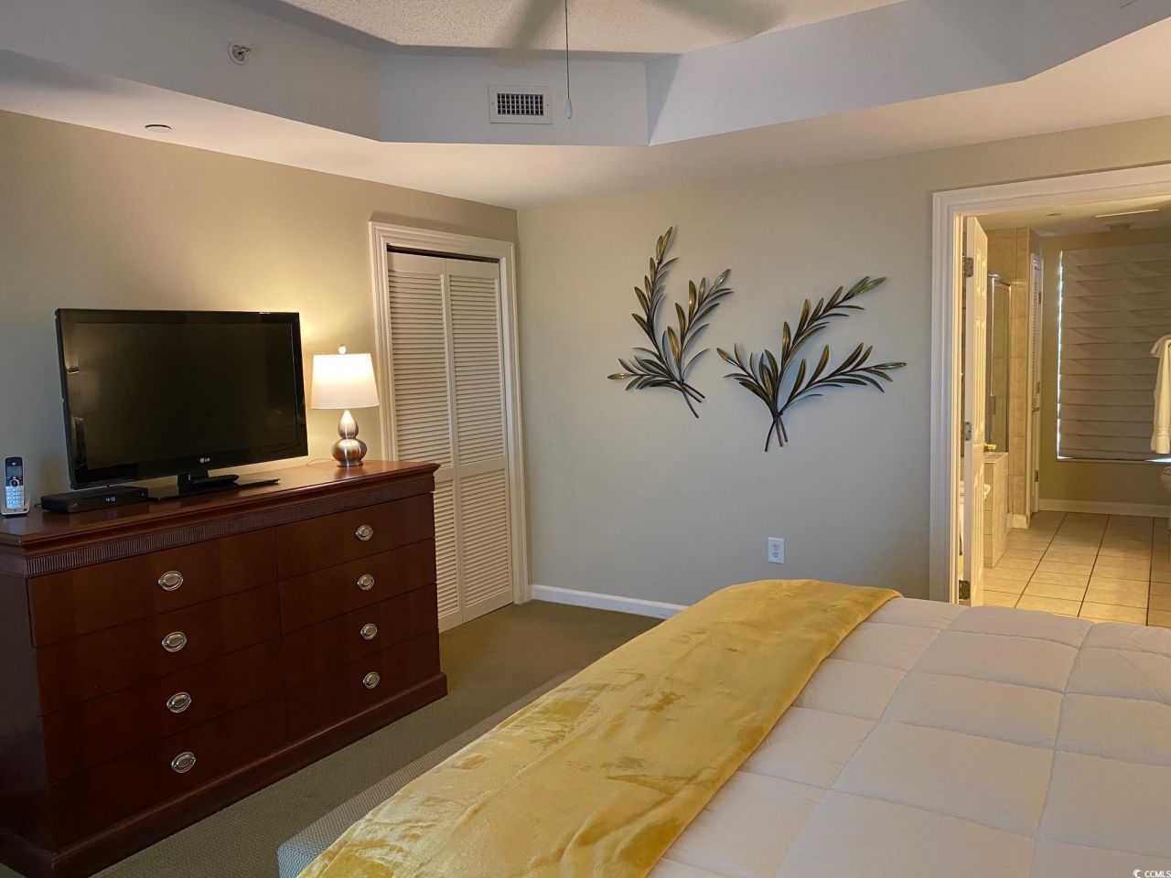 9994 Beach Club Dr. Photo 18