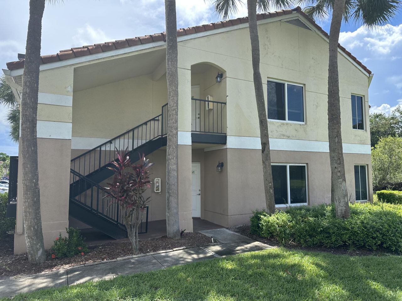 815 W Boynton Beach Boulevard, Unit 5-106, Boynton Beach, FL 33426 Photo