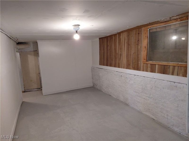 519 E 103rd Street, Cleveland, OH 44108 Photo 45