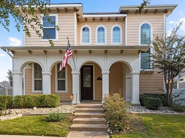 1424 Live Oak Lane, Savannah, TX 76227