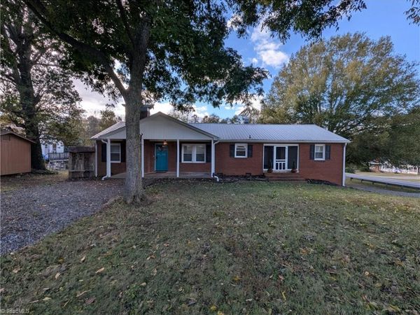 61 Haywood Street, Denton, NC 27239