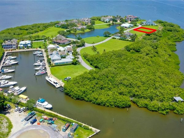 9260 E Marsh Island Drive, Vero Beach, FL 32963
