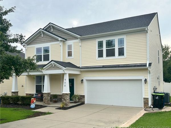 908 Merchants Court, Sanford, NC 27330