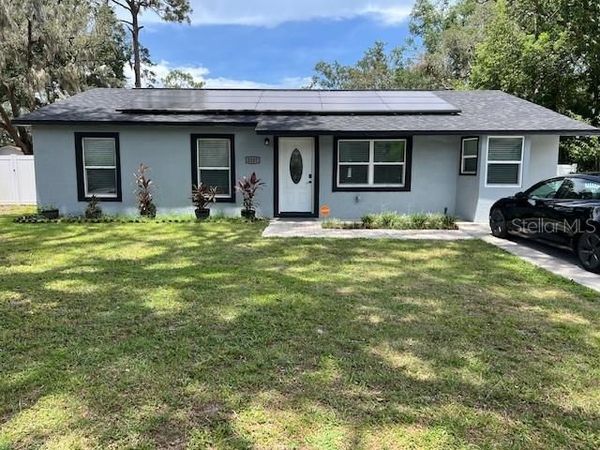 1127 E 11TH AVENUE, MOUNT DORA, FL 32757