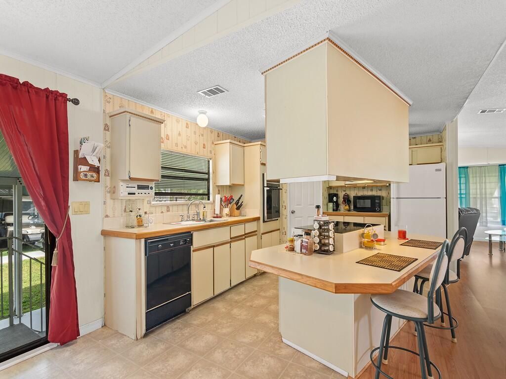 212 W Caribbean, Port Saint Lucie, FL 34952 Photo