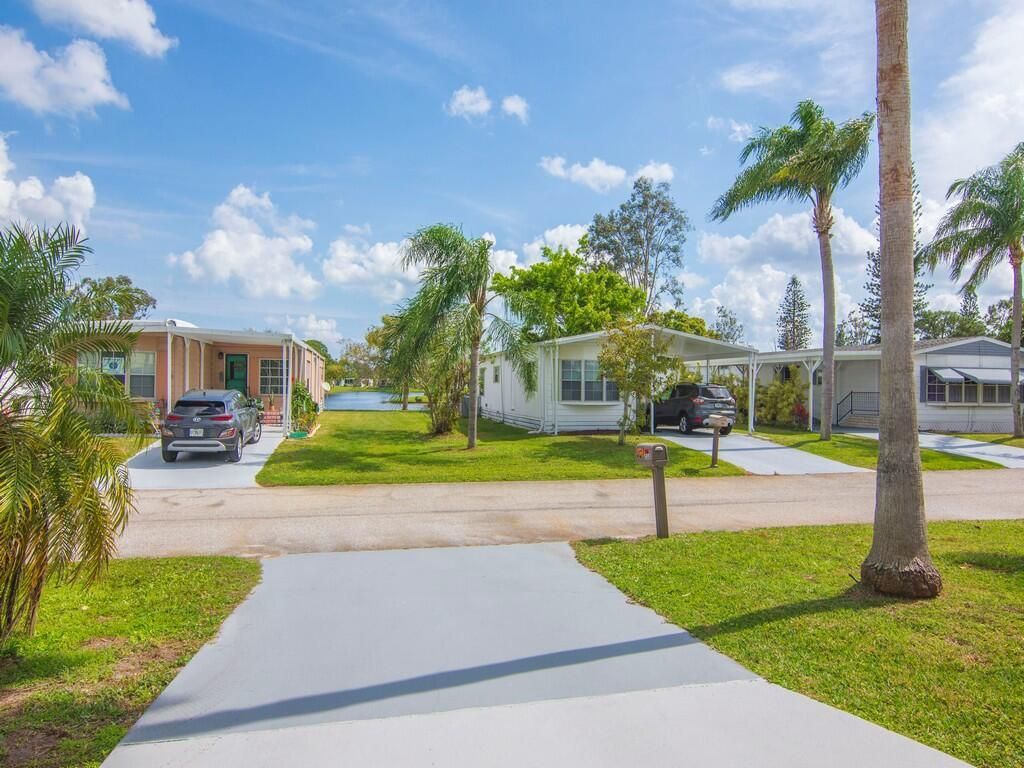 212 W Caribbean, Port Saint Lucie, FL 34952 Photo