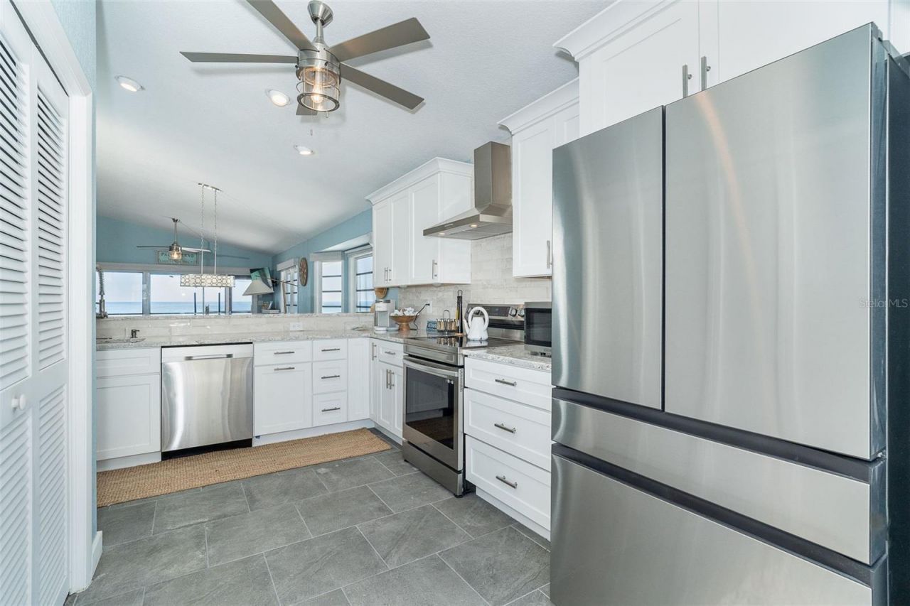 301 S Gulf Boulevard, Unit 407, Placida, FL 33946 Photo
