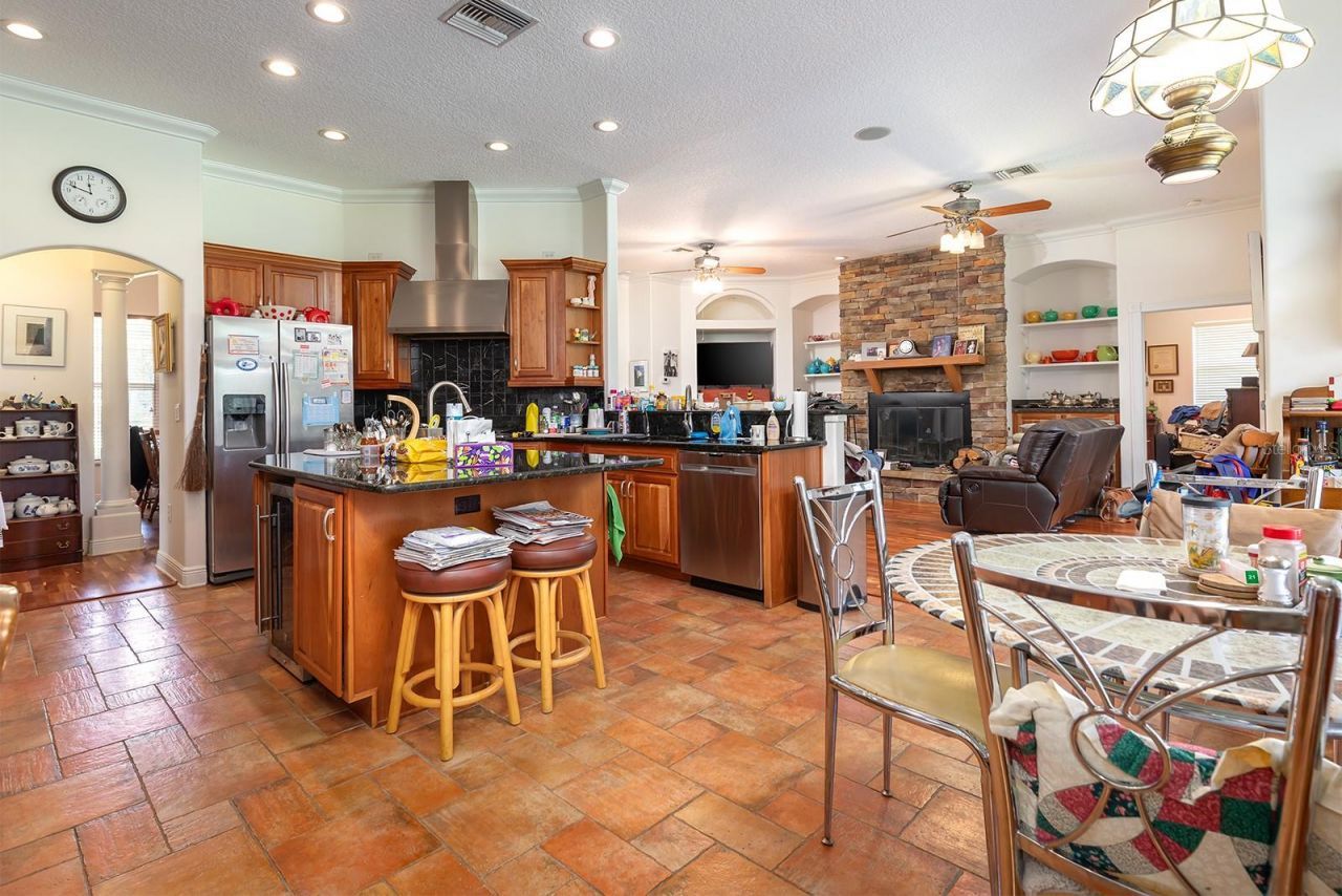 590 Crescent Street, Umatilla, FL 32784 Photo