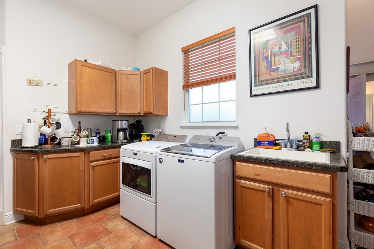 590 Crescent Street, Umatilla, FL 32784 Photo