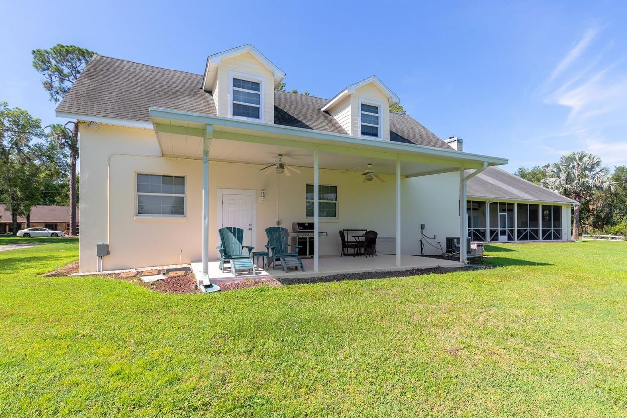 590 Crescent Street, Umatilla, FL 32784 Photo