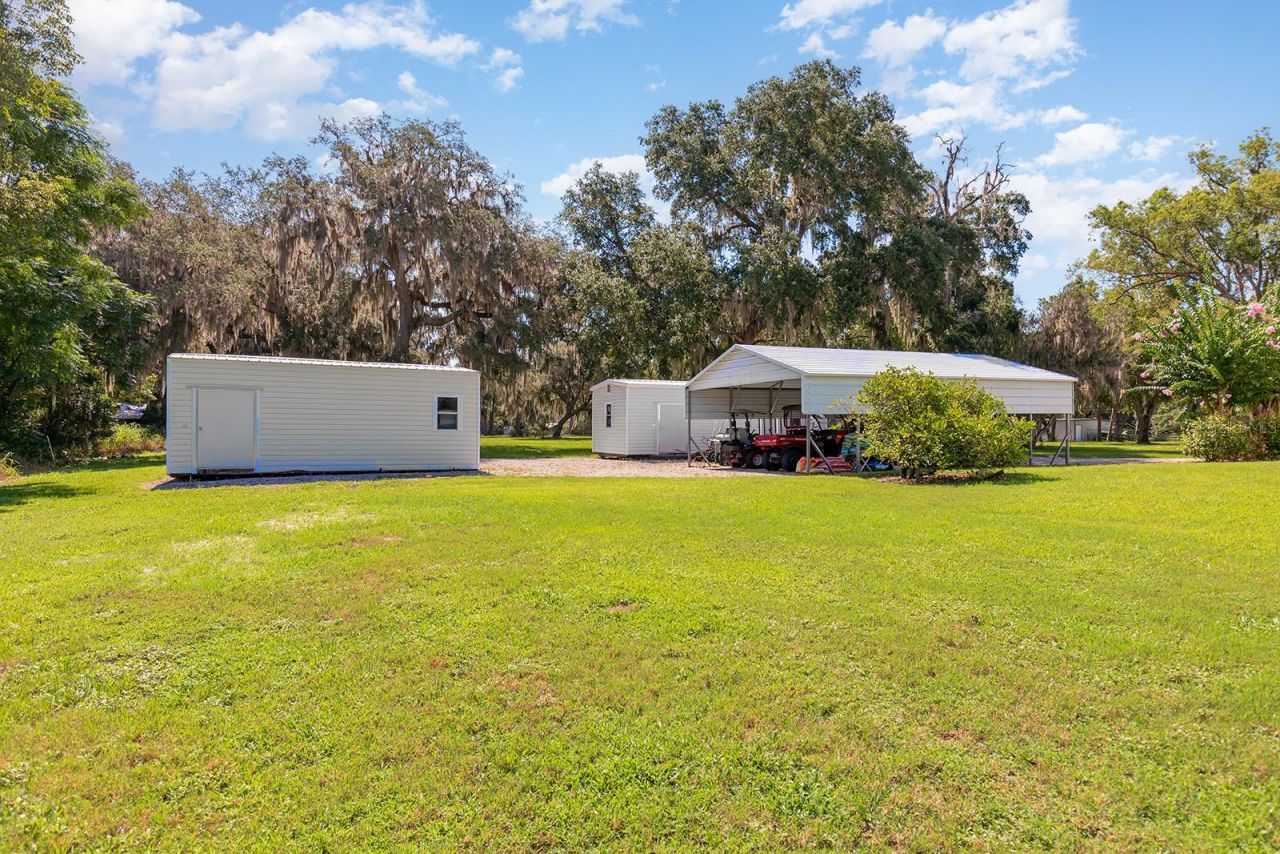 590 Crescent Street, Umatilla, FL 32784 Photo
