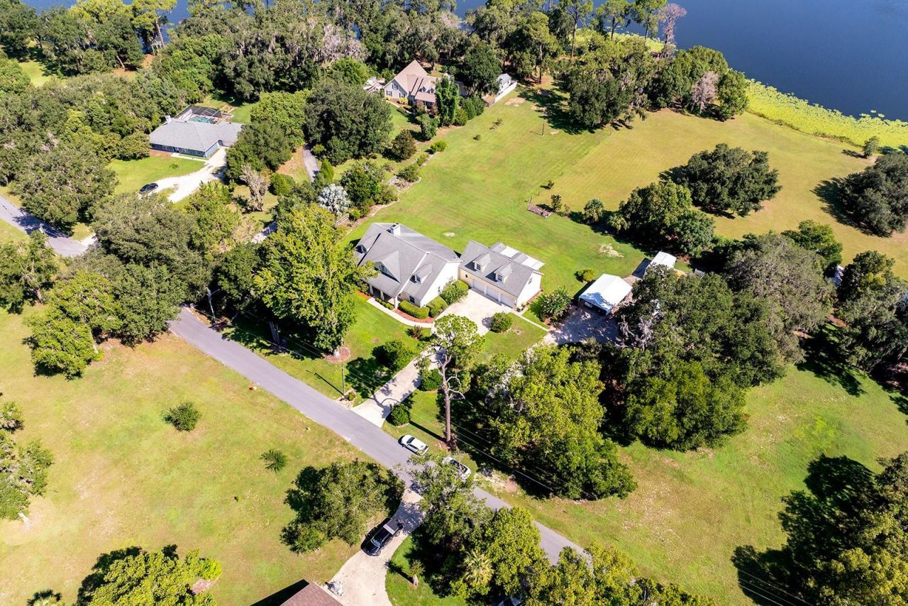 590 Crescent Street, Umatilla, FL 32784 Photo