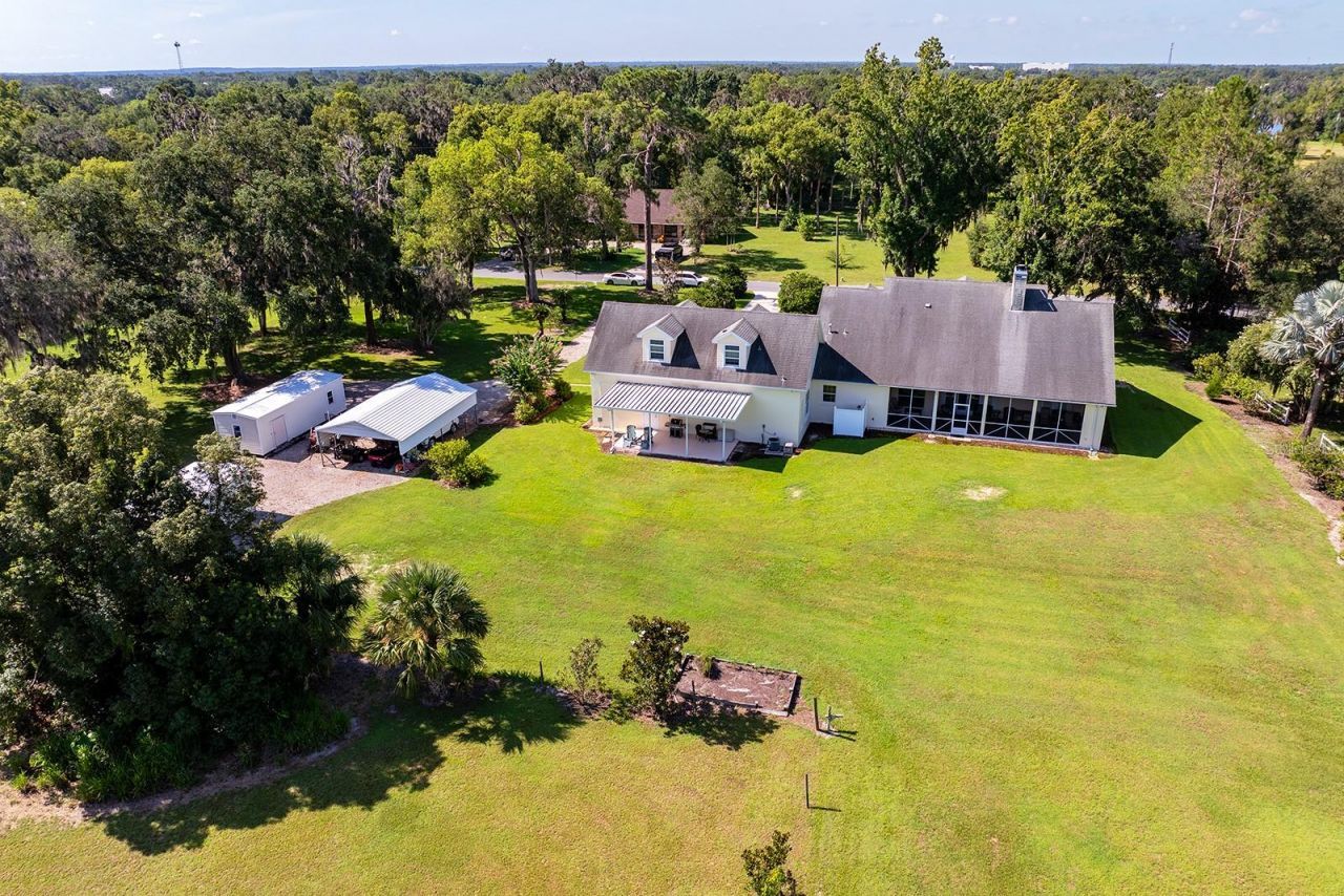 590 Crescent Street, Umatilla, FL 32784 Photo