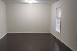 37 Waterford Dr. photo 4