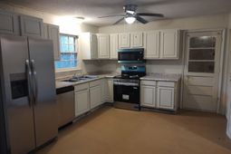 37 Waterford Dr. photo 4