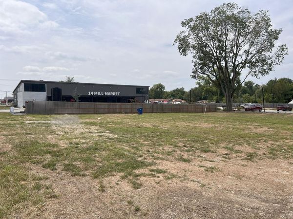209&211 E Mount Vernon Street, Nixa, MO 65714